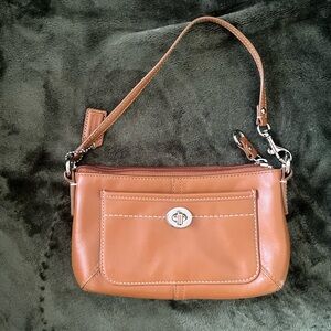 Coach wristlet, cognac